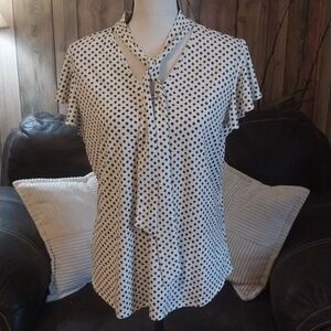Adrianna Papell Polka dot Tie Flutter Sleeve Top L Short Sleeve White Blouse